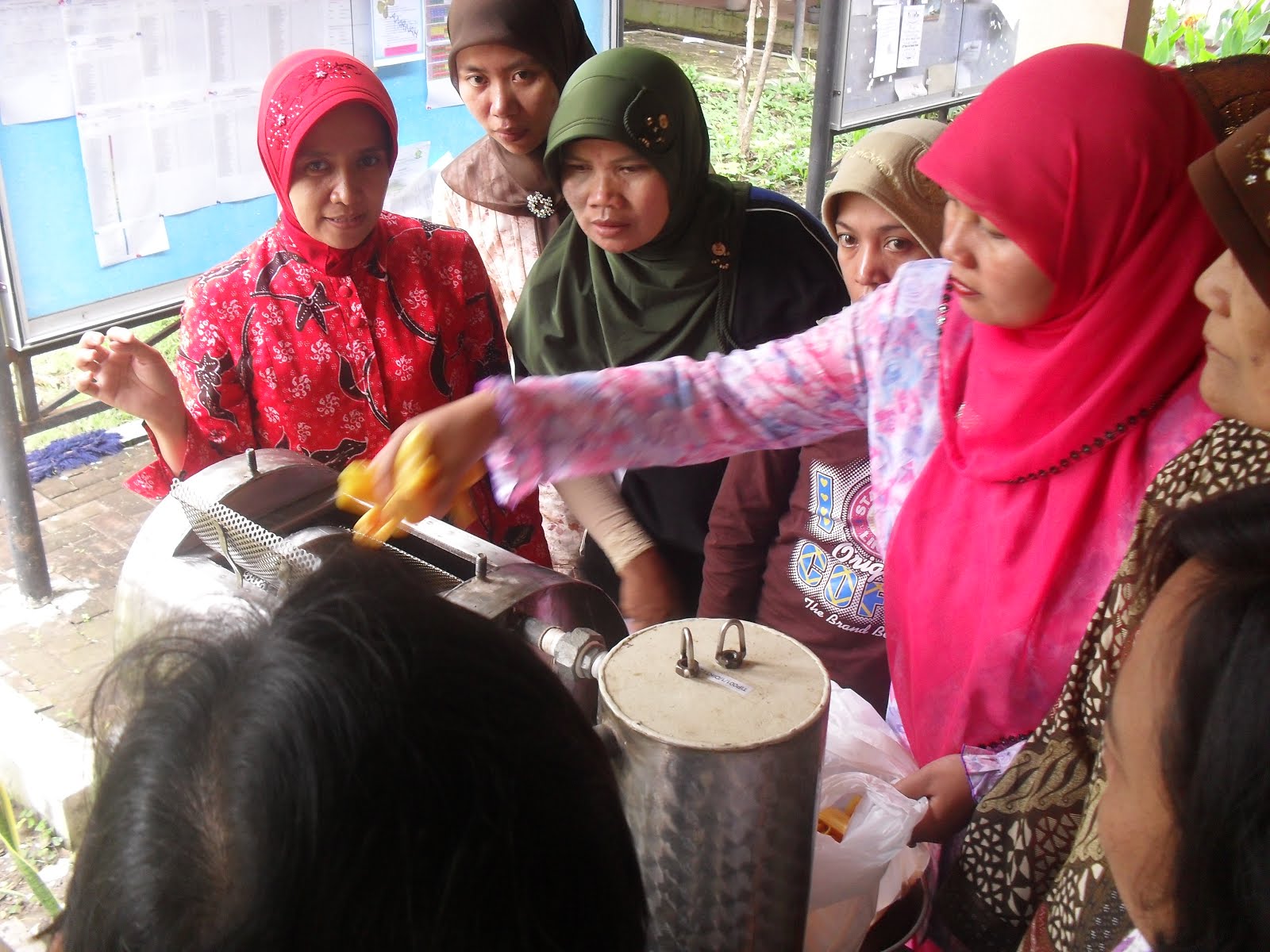 Bahari Kampung Laut: Jasa & Layanan yang Menghargai Laut Cilacap